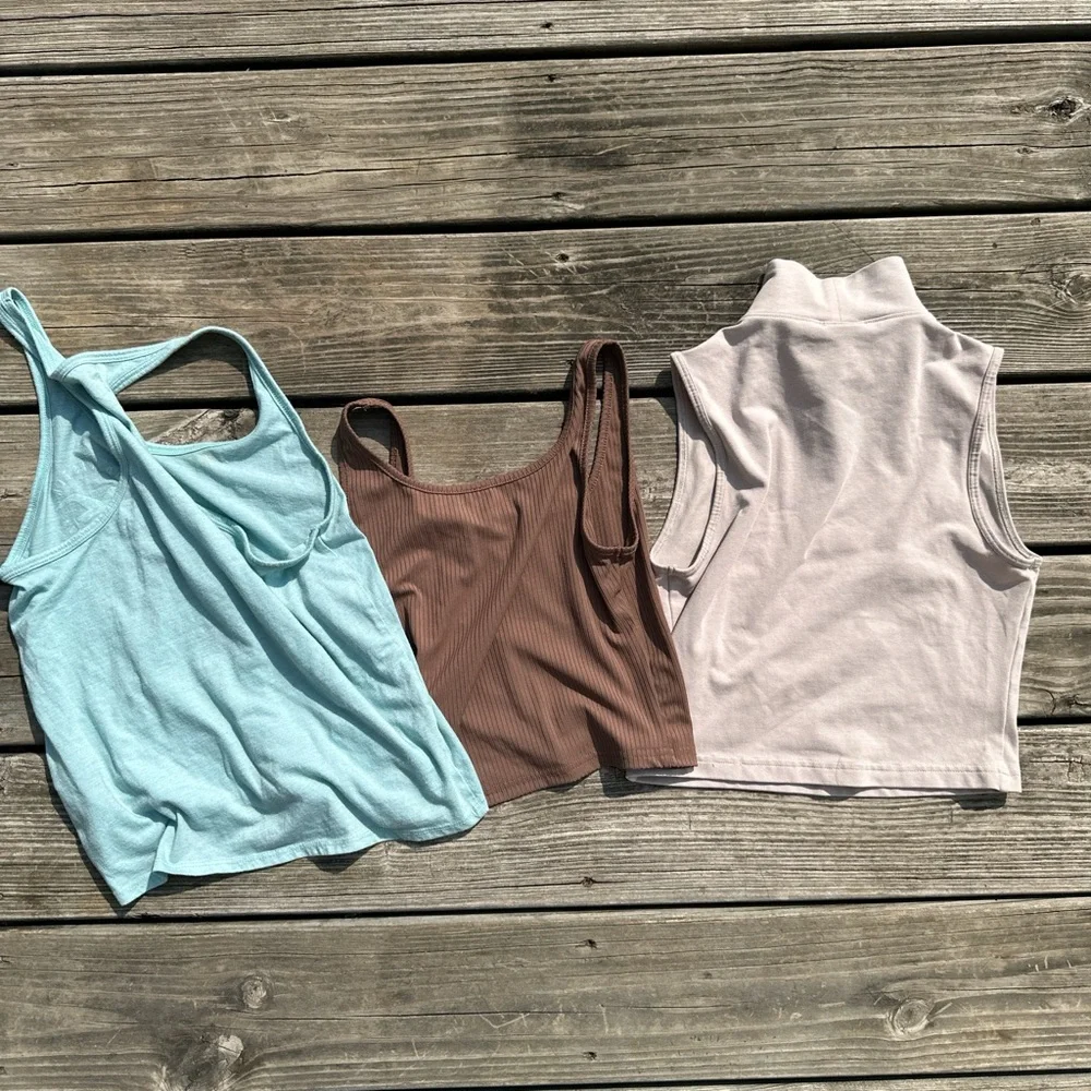 Hollister, SHEIN, Nike Crop Tank‎ Top Lot XS middle SHEIN is Small - Picture 2 of 2